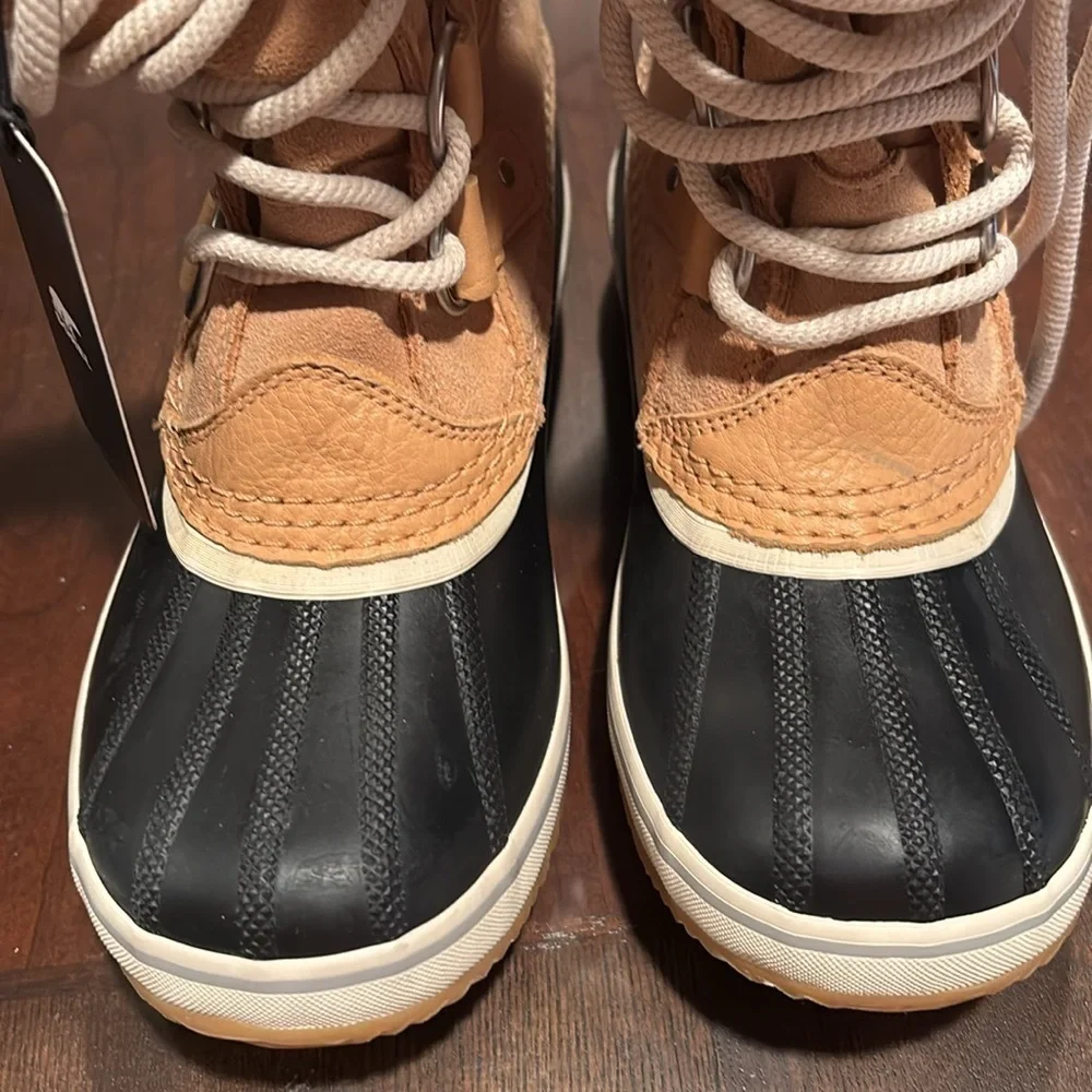 Sorel new without